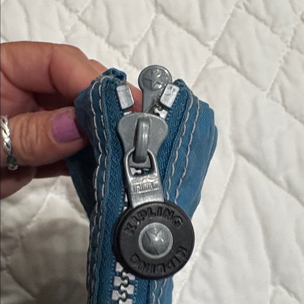 Kipling Teal Pouch with Keychain - Picture 5 of 8